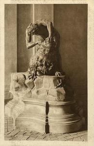 Schloss Schönbrunn: Figura de Hércules