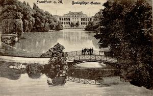 Puente en el lago del Zoologier Garten