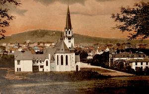Iglesia y pueblo de Frankfurt